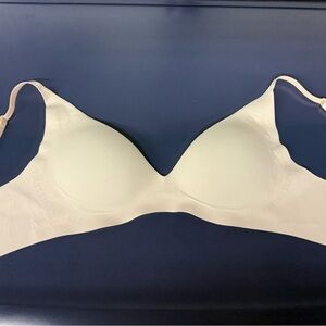 Victoria's Secret Wireless Comfort Bra